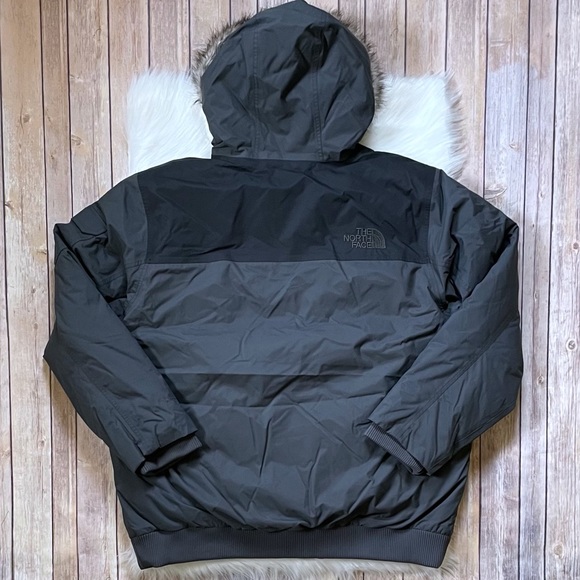 The North Face Men’s Gotham III Waterproof Jacket - Picture 5 of 7